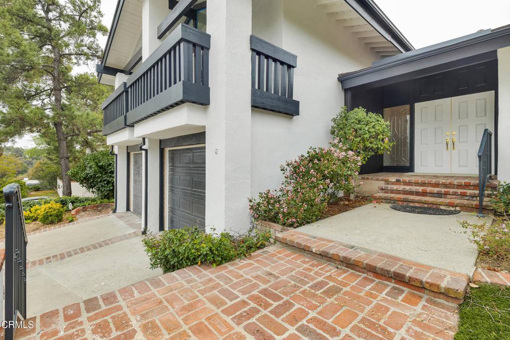 Tarzana, CA 91356,19542 Greenbriar DR