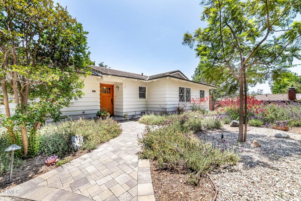La Canada Flintridge, CA 91011,4402 El Camino Corto