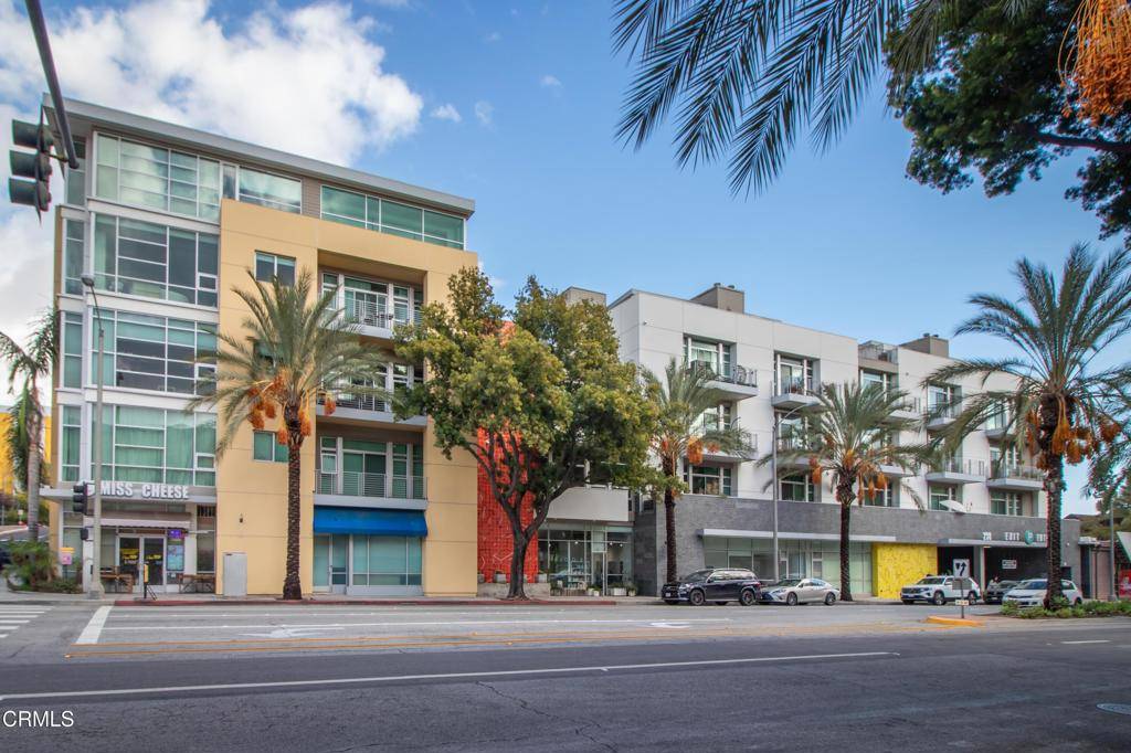 238 S Arroyo Pkwy #208, Pasadena, CA 91105