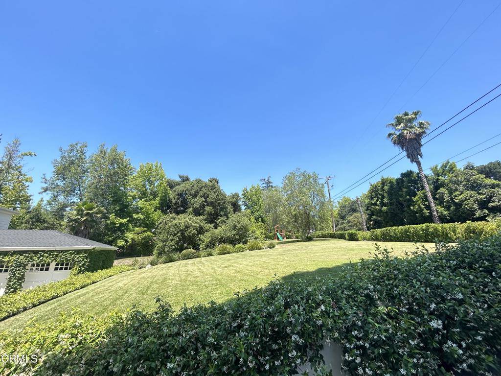 La Canada Flintridge, CA 91011,1238 Green LN