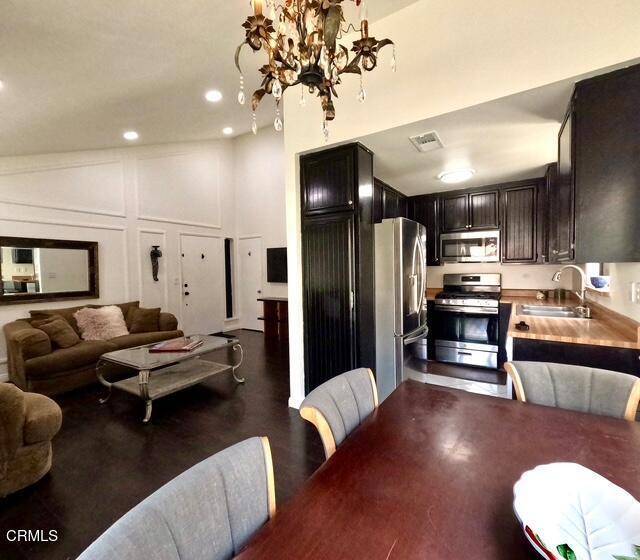 Canyon Country, CA 91387,18105 Sundowner WAY #978