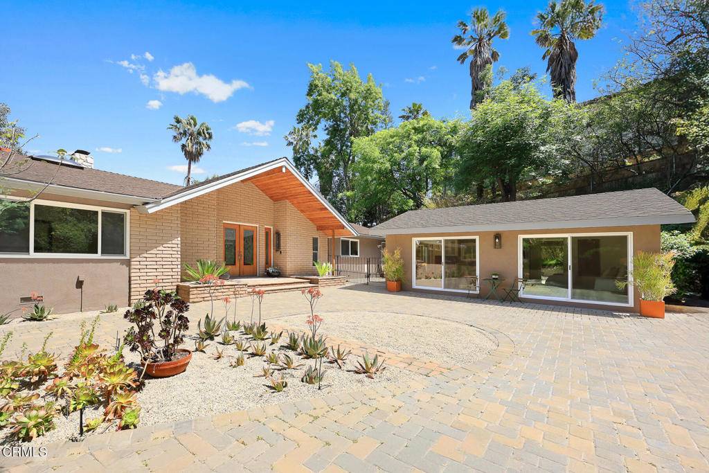 La Canada Flintridge, CA 91011,3745 Normandy DR