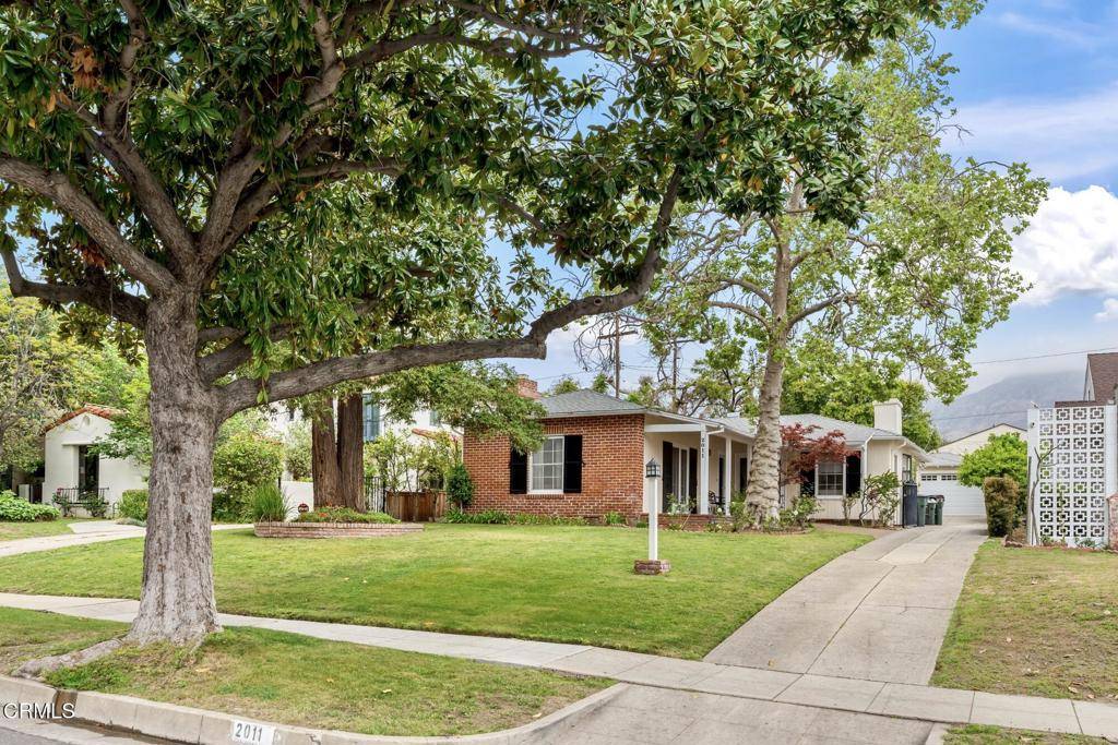 2011 E Mountain ST, Pasadena, CA 91104