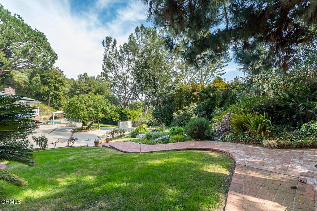 La Canada Flintridge, CA 91011,5290 La Canada BLVD