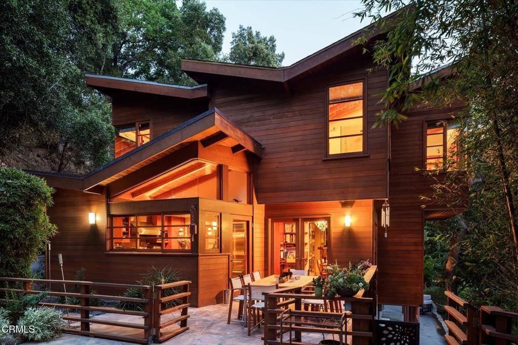 2424 Nichols Canyon RD, Los Angeles, CA 90046