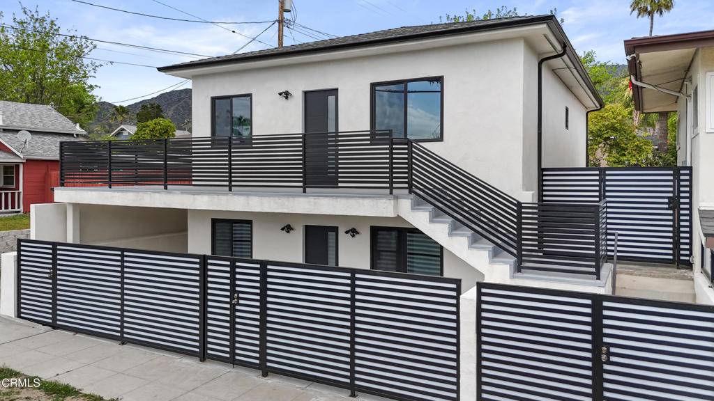 112 N Kenneth RD #101, Burbank, CA 91501