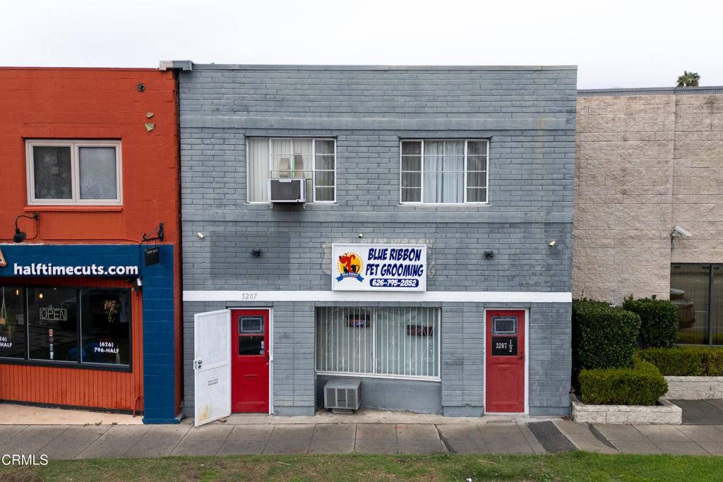 3207 E Foothill BLVD, Pasadena, CA