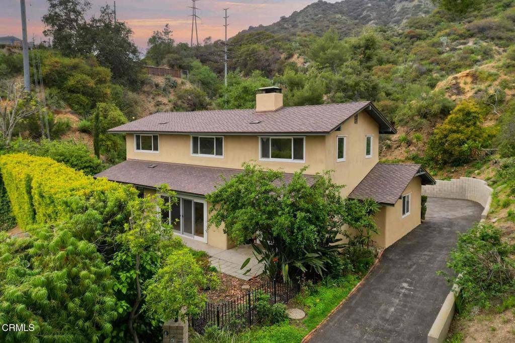 943 Bay Tree RD, La Canada Flintridge, CA 91011