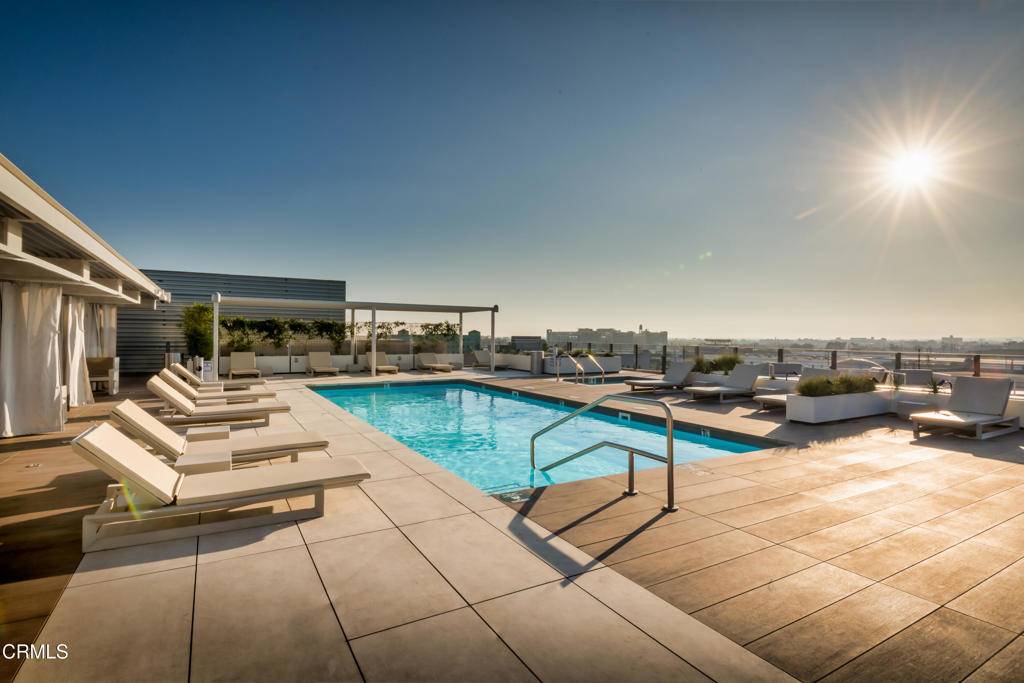 527 Molino #221, Los Angeles, CA 90013