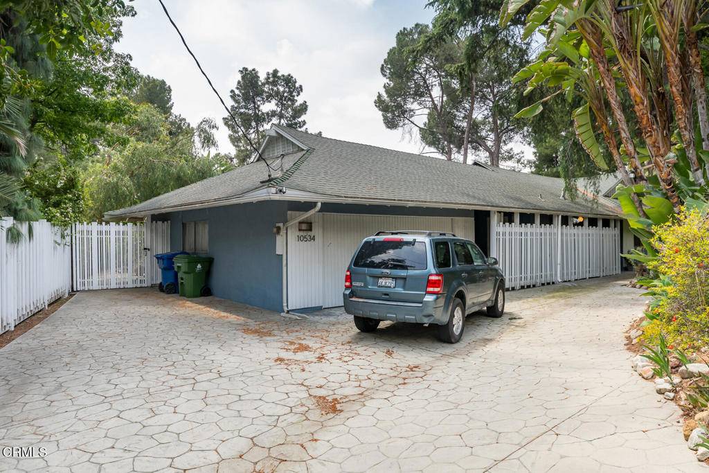 10534 Colebrook ST, Shadow Hills, CA 91040