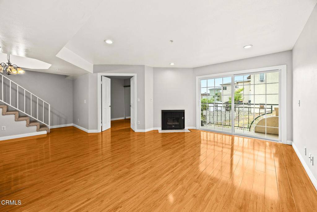 Los Angeles, CA 90032,4760 Templeton ST #3222