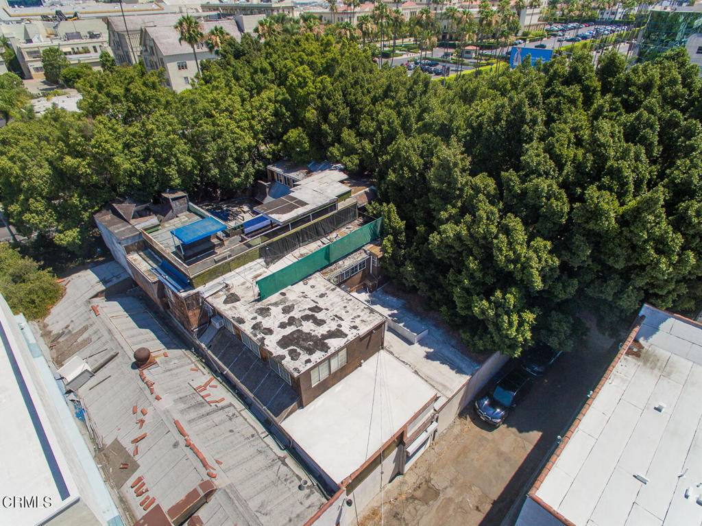 Los Angeles, CA 90038,5426 Melrose AVE