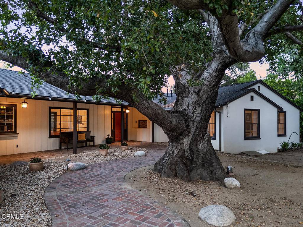 Pasadena, CA 91103,1555 Scenic DR