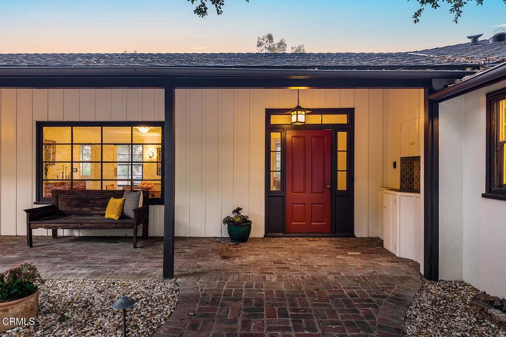 Pasadena, CA 91103,1555 Scenic DR