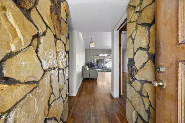 Altadena, CA 91001,4156 Aralia RD