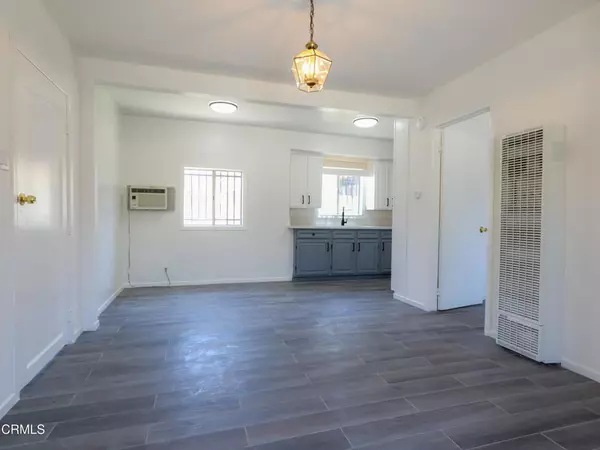Los Angeles, CA 90032,5359 1/2 Navarro ST