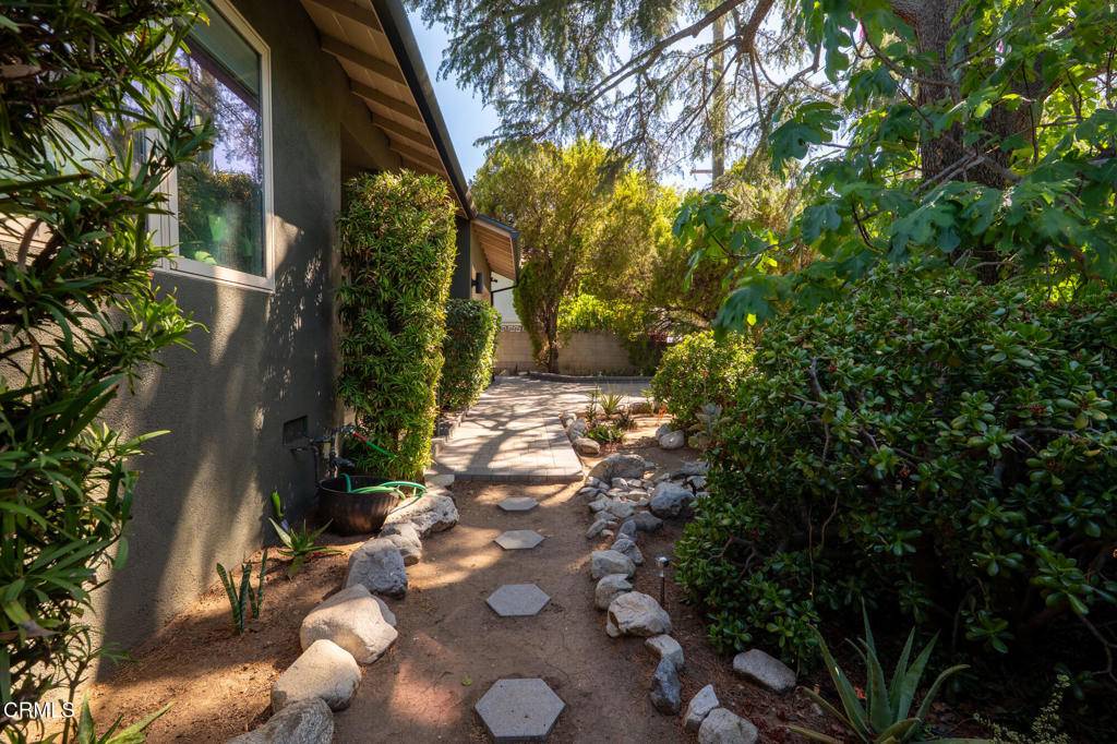 Sunland, CA 91040,10316 Newhome AVE