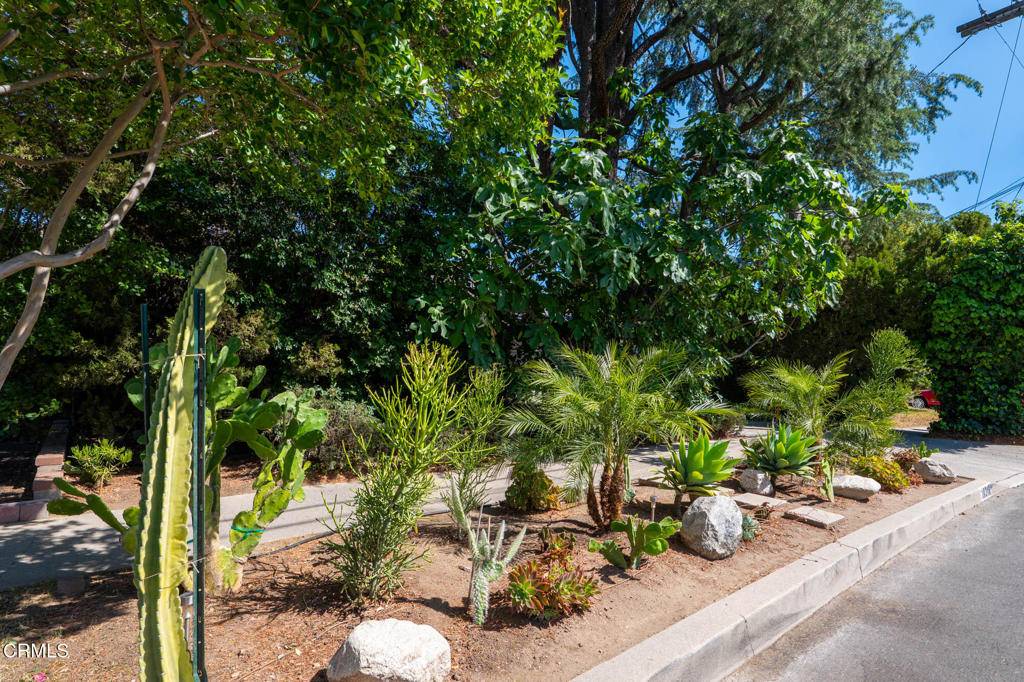 Sunland, CA 91040,10316 Newhome AVE