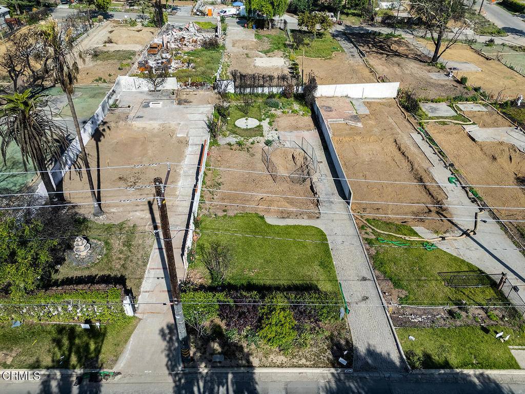 Altadena, CA 91001,3296 Fair Oaks Ave