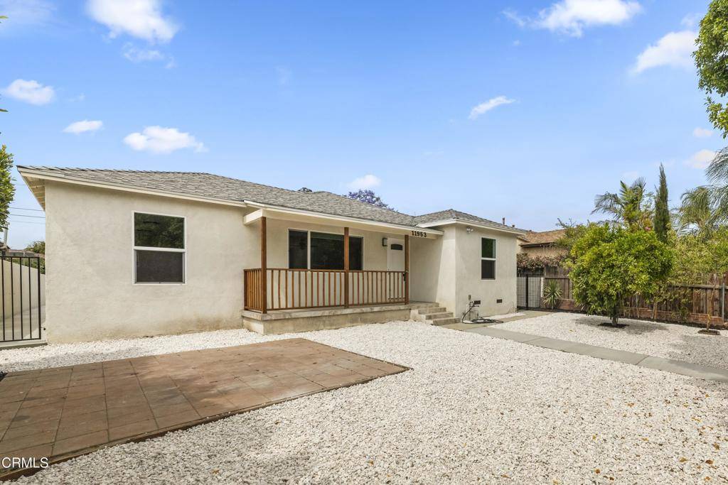 Sun Valley, CA 91352,11953 Roscoe BLVD
