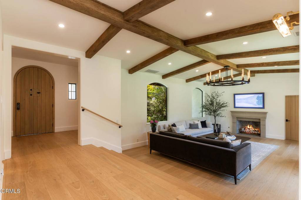 La Canada Flintridge, CA 91011,4435 Encinas DR