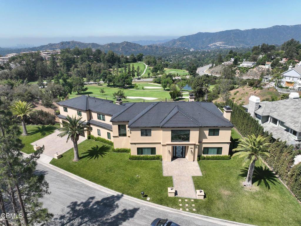 780 Greenridge DR, La Canada Flintridge, CA 91011