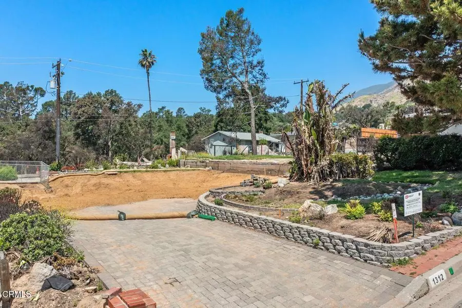 1312 E Loma Alta DR, Altadena, CA 91001