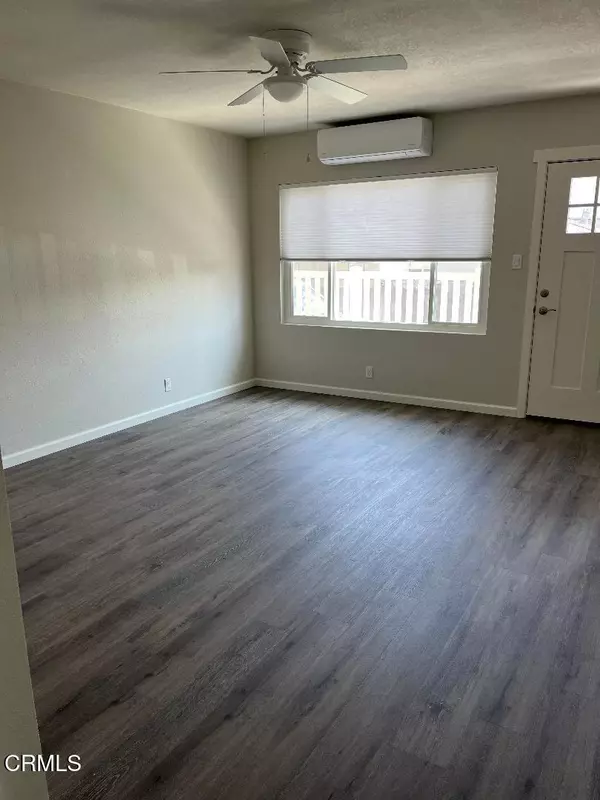 Tujunga, CA 91042,7077 Day ST