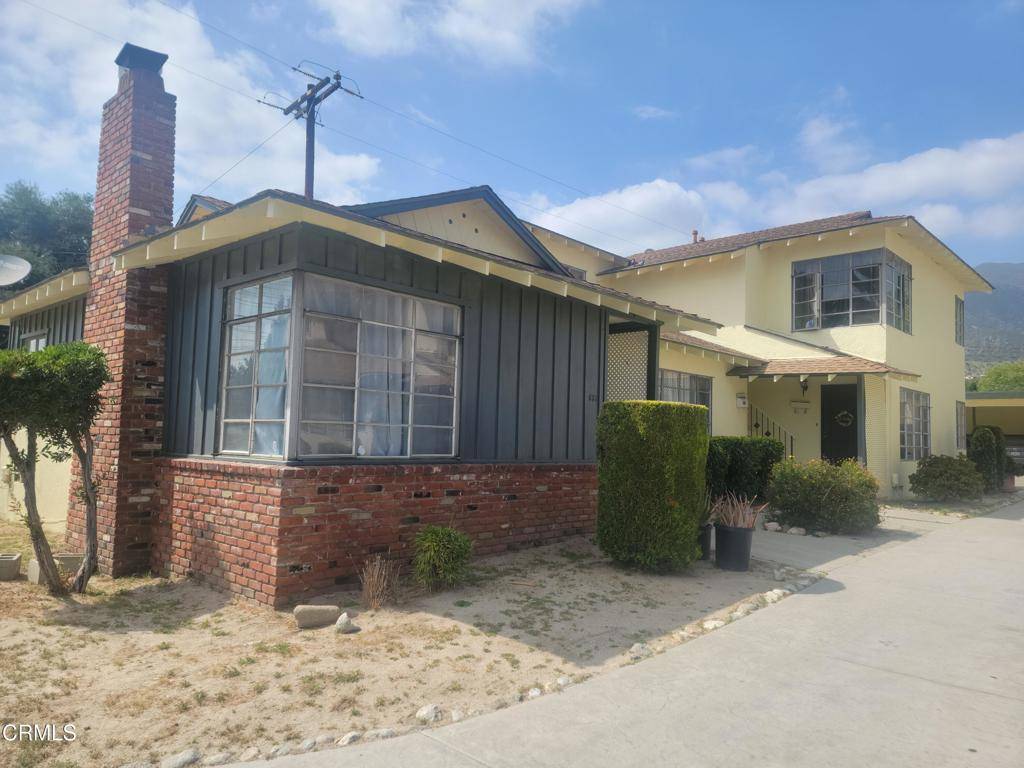Altadena, CA 91001,637 W Altadena DR