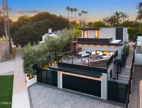 Los Angeles, CA 91604,10747 Valleyheart DR