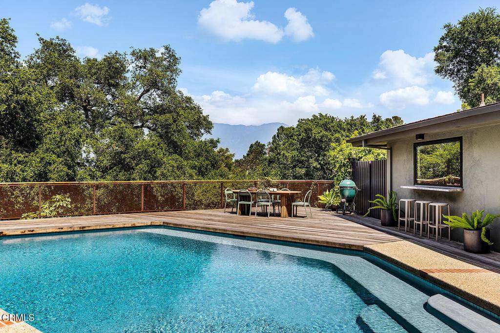 808 Inverness DR, La Canada Flintridge, CA 91011