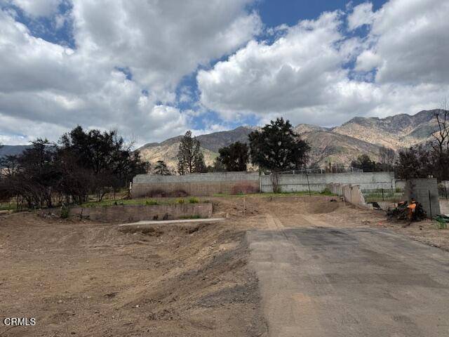 Altadena, CA 91001,563 E Las Flores DR