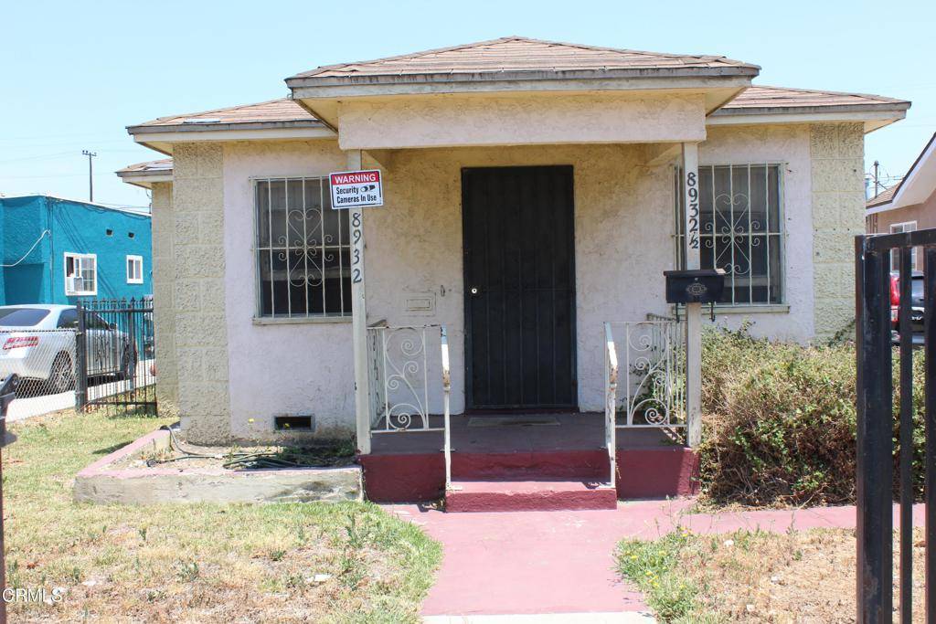 Los Angeles, CA 90044,8932 Orchard AVE