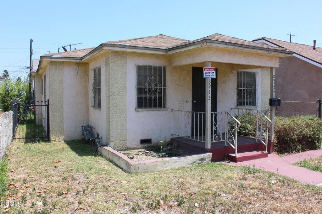 8932 Orchard AVE, Los Angeles, CA 90044