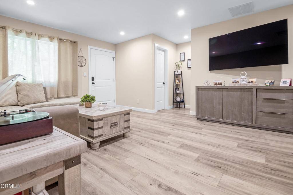 Winnetka, CA 91306,20224 Cohasset ST #12