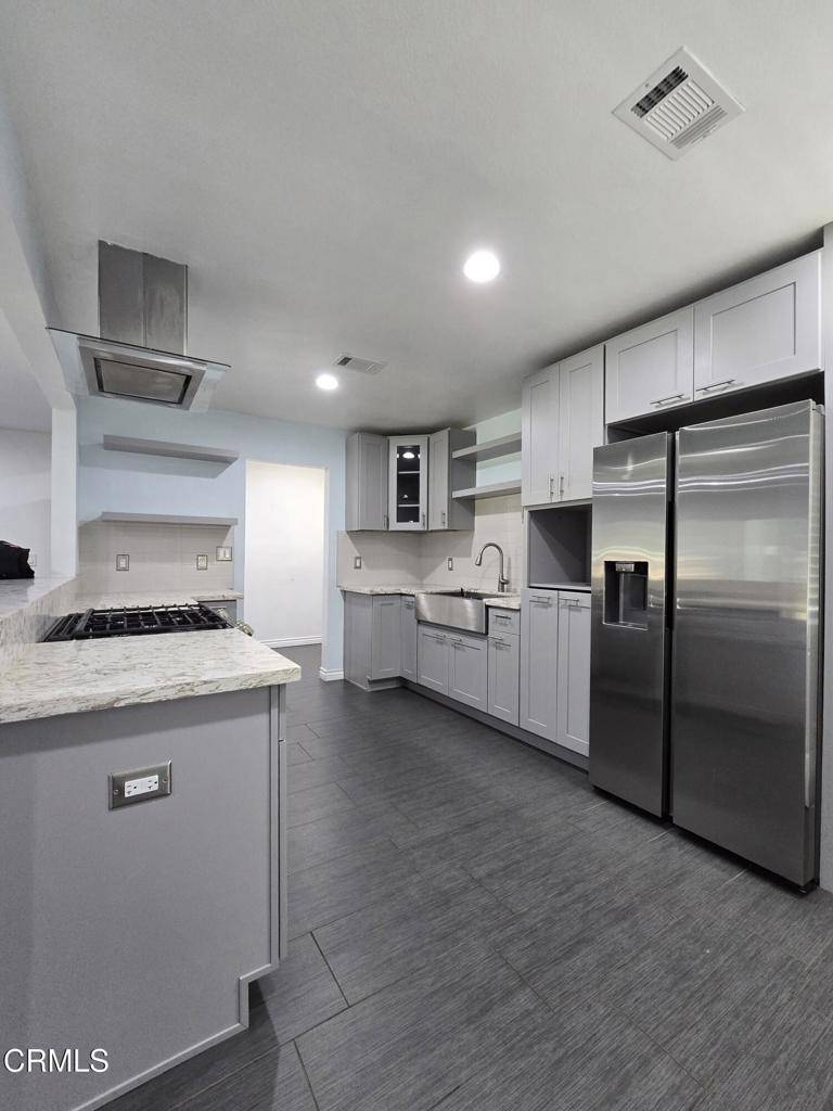 San Bernardino, CA 92405,2617 Genevieve ST N