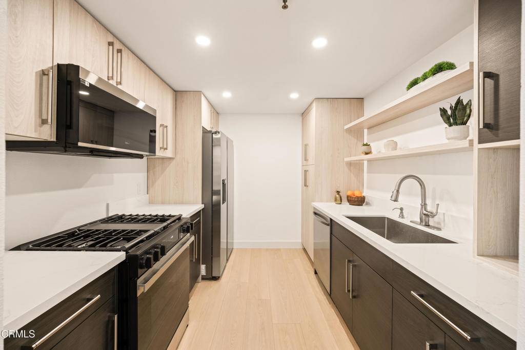 70 N Catalina AVE #101, Pasadena, CA 91106
