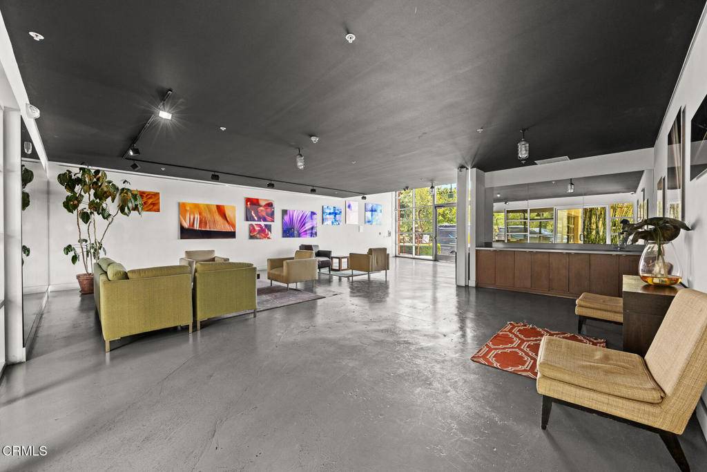 South Pasadena, CA 91030,1010 Sycamore AVE #213