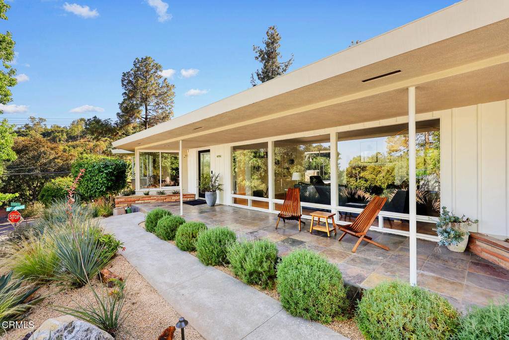 Pasadena, CA 91103,1620 Knollwood DR