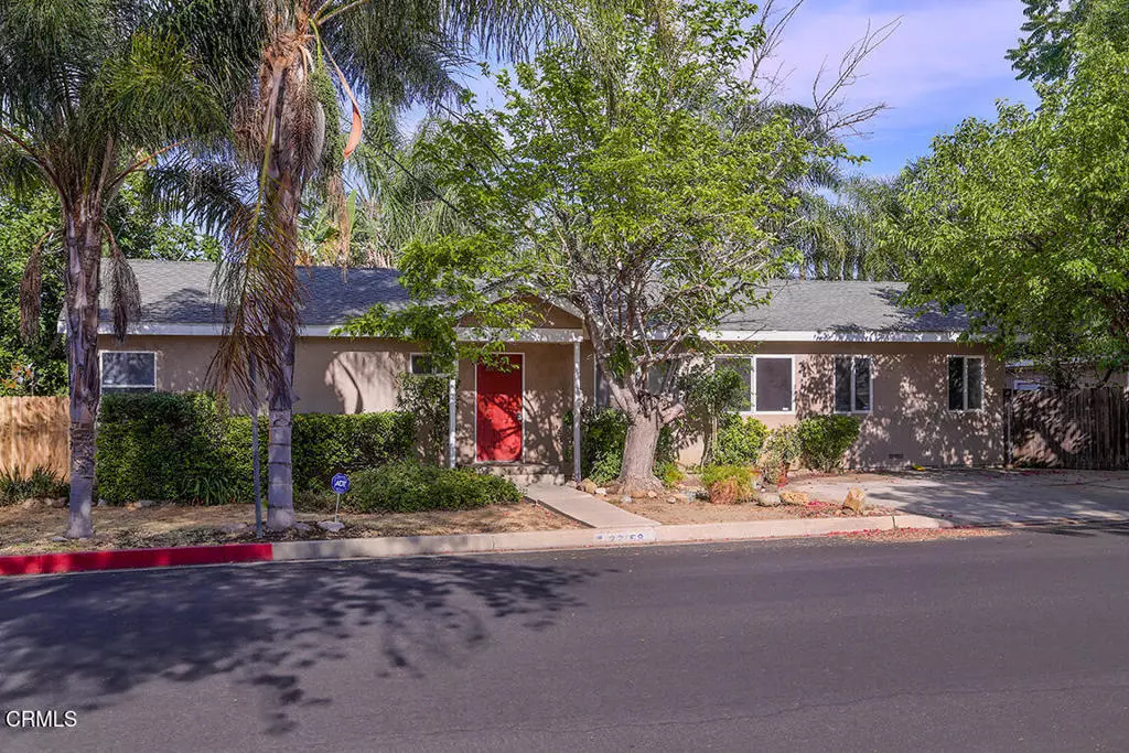 Canoga Park, CA 91303,22158 Schoolcraft