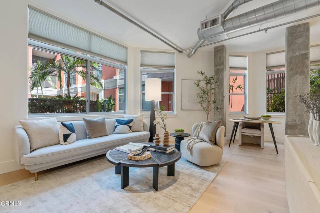 Pasadena, CA 91101,840 E Green ST #132
