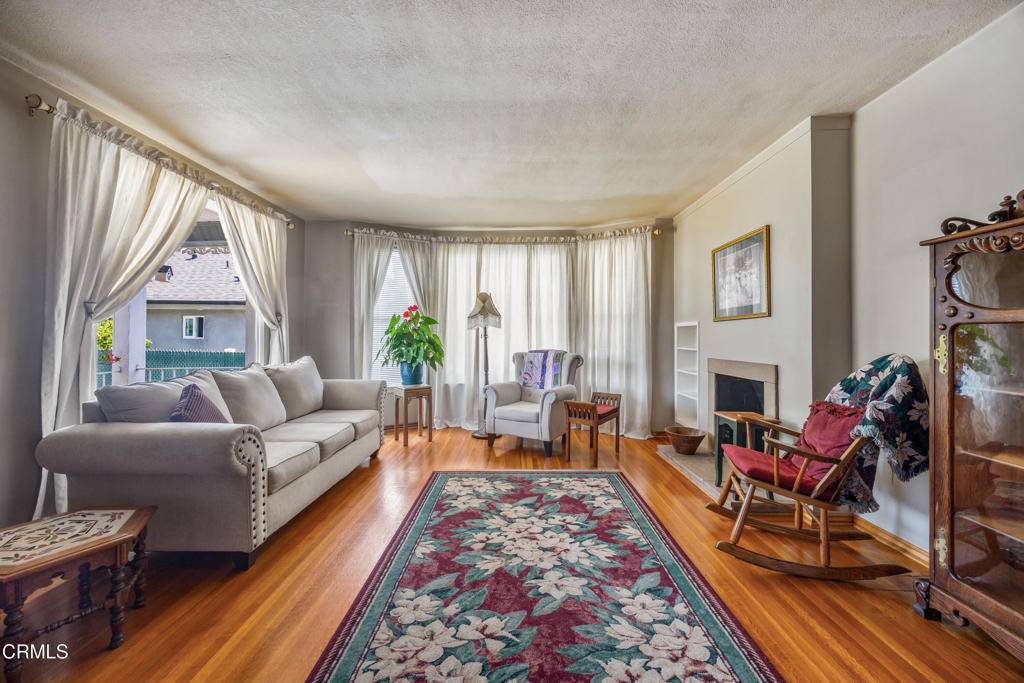 Glendale, CA 91205,1318 E Garfield AVE