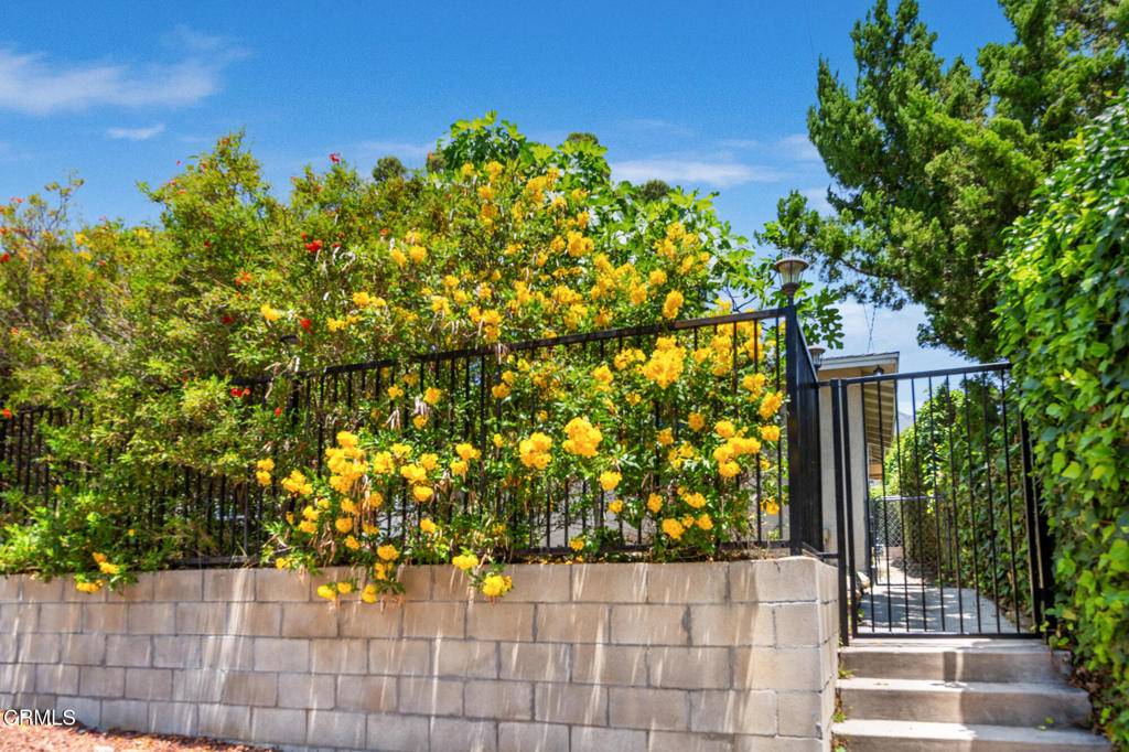 La Crescenta, CA 91214,2767 Brookhill ST