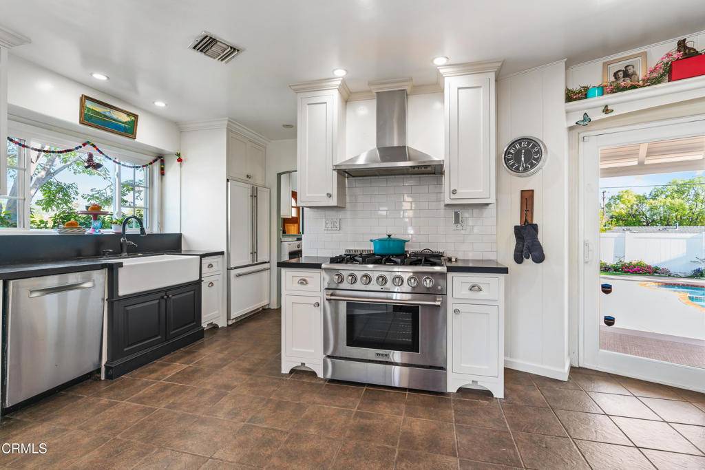 Burbank, CA 91504,2701 N 6th ST