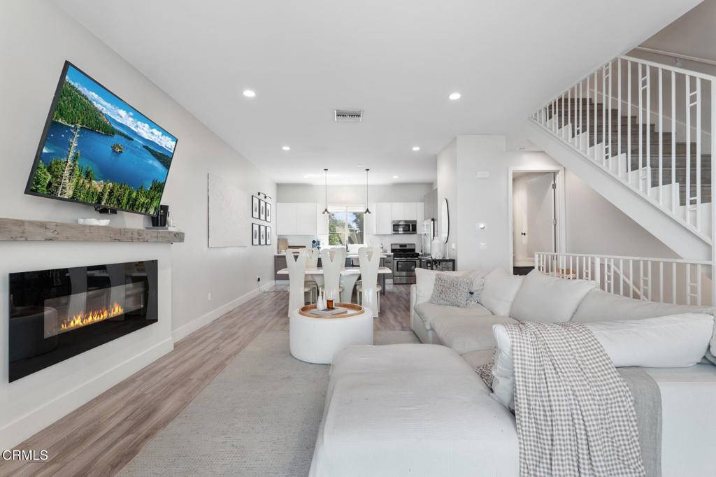 5664 Hazeltine AVE, Sherman Oaks, CA 91401