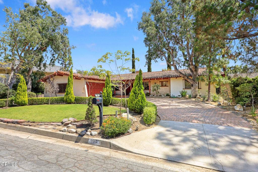 La Canada Flintridge, CA 91011,592 Starlight Crest DR