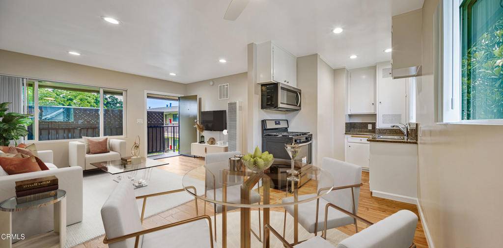 720 E Mountain ST #7, Pasadena, CA 91104