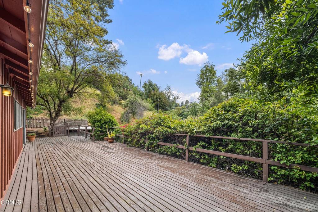 Los Angeles, CA 90065,503 Quail DR