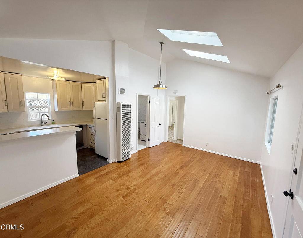 Los Angeles, CA 91602,10832 Otsego ST