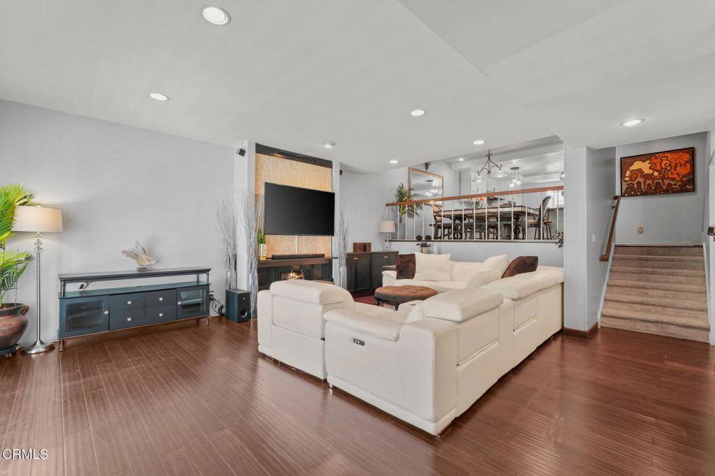 Marina Del Rey, CA 90292,4804 La Villa Marina #J